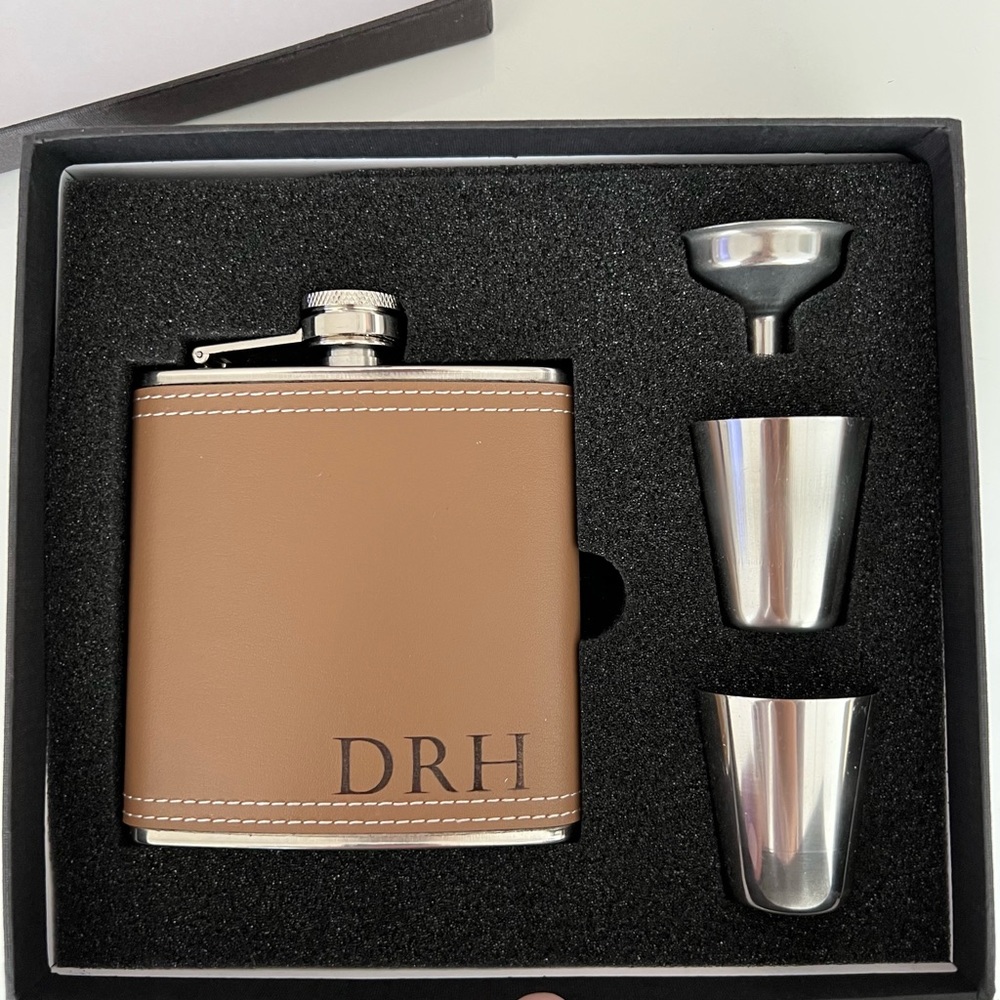 🗽NIB Bar Accessories Set